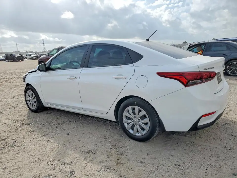 2022 HYUNDAI ACCENT SE  