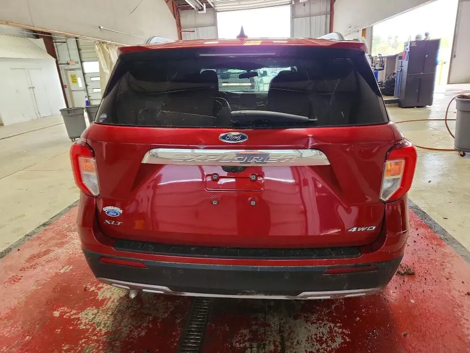 2022 FORD EXPLORER XLT  