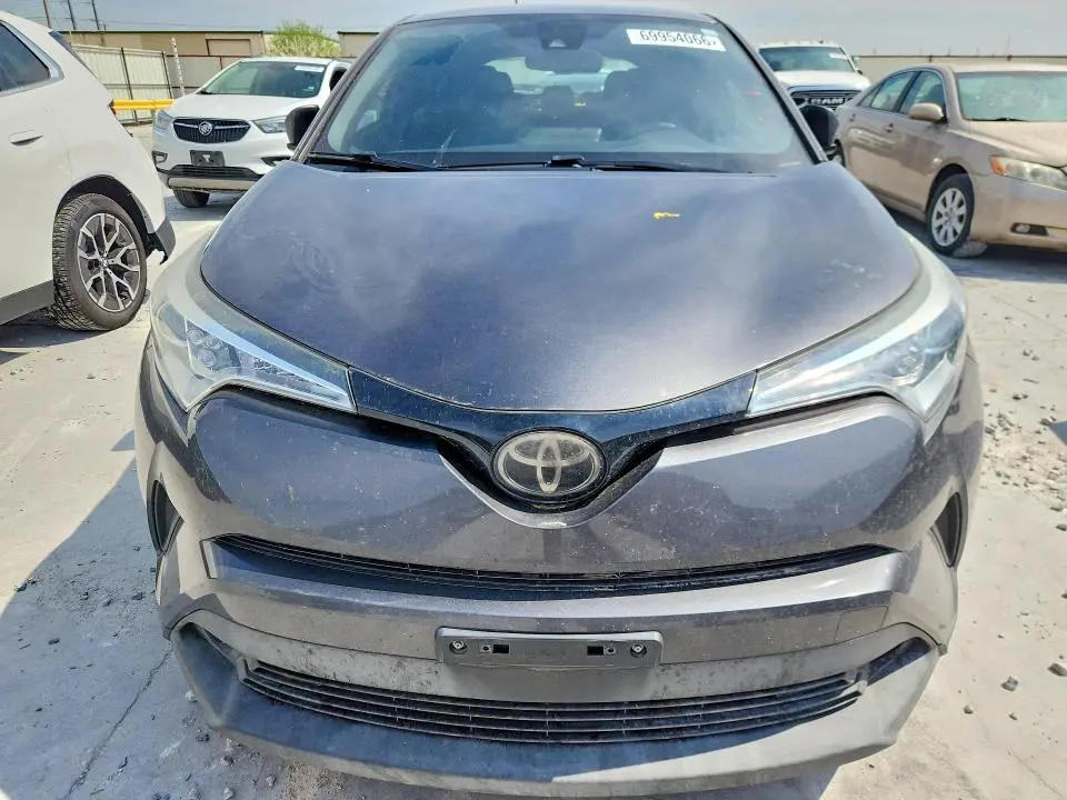 2018 TOYOTA C-HR XLE  