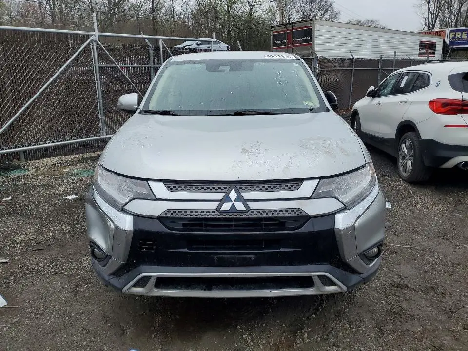 2020 MITSUBISHI OUTLANDER SE  
