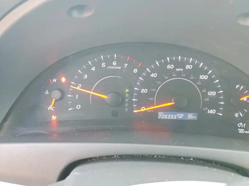 2010 TOYOTA CAMRY LE  