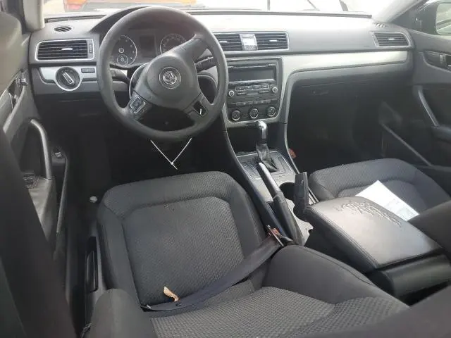2013 VOLKSWAGEN PASSAT S  