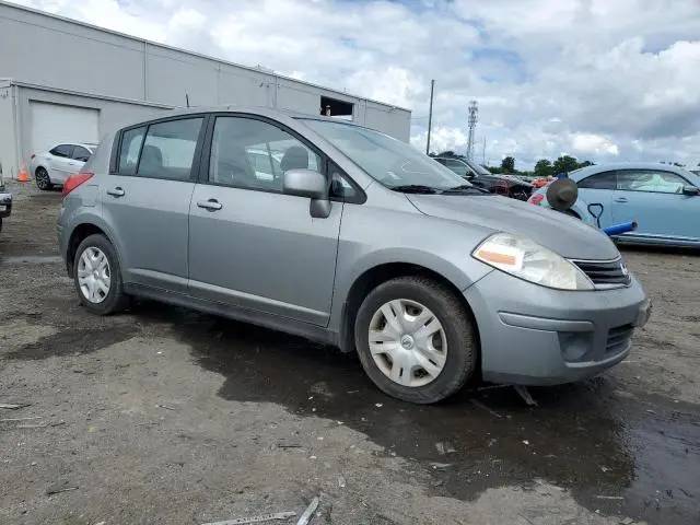 2011 NISSAN VERSA S  