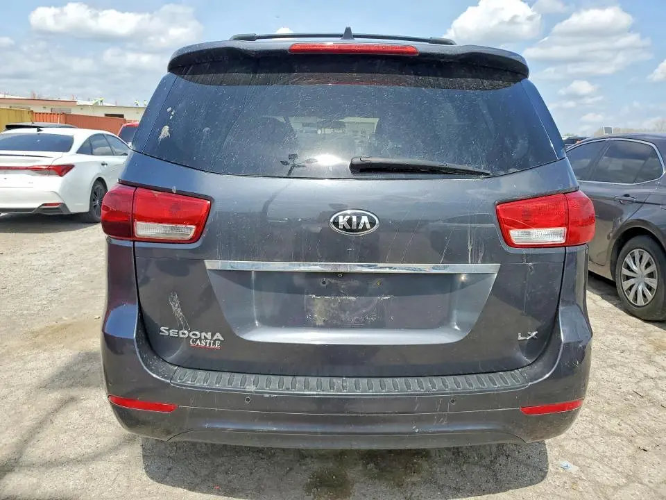 2016 KIA SEDONA LX  