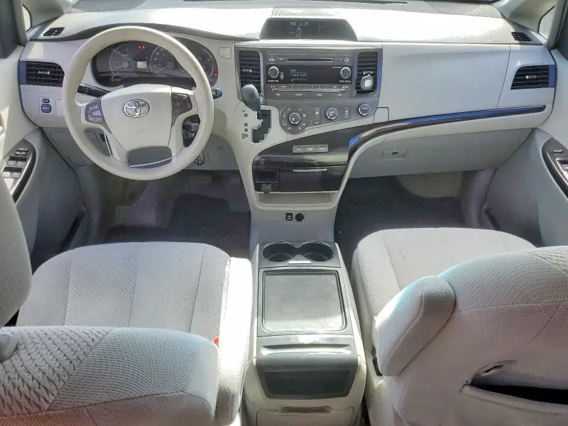 2012 TOYOTA SIENNA LE  