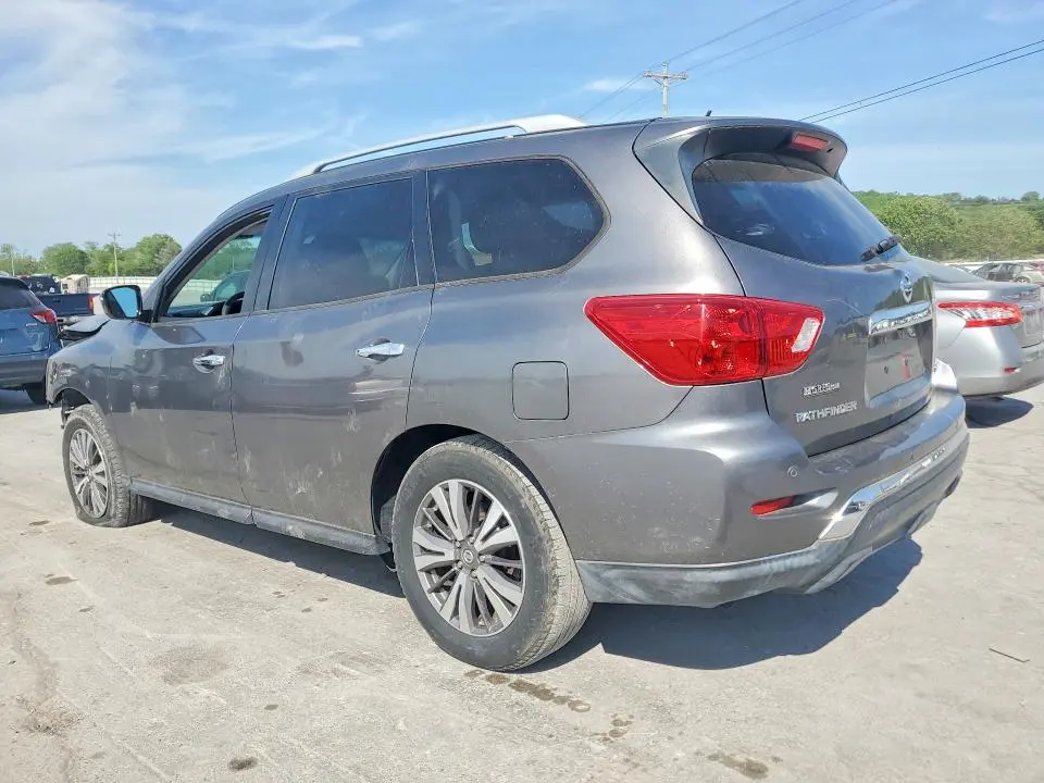 2017 NISSAN PATHFINDER SV  