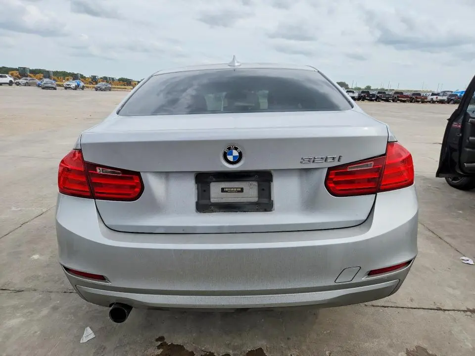 2013 BMW 320 I  