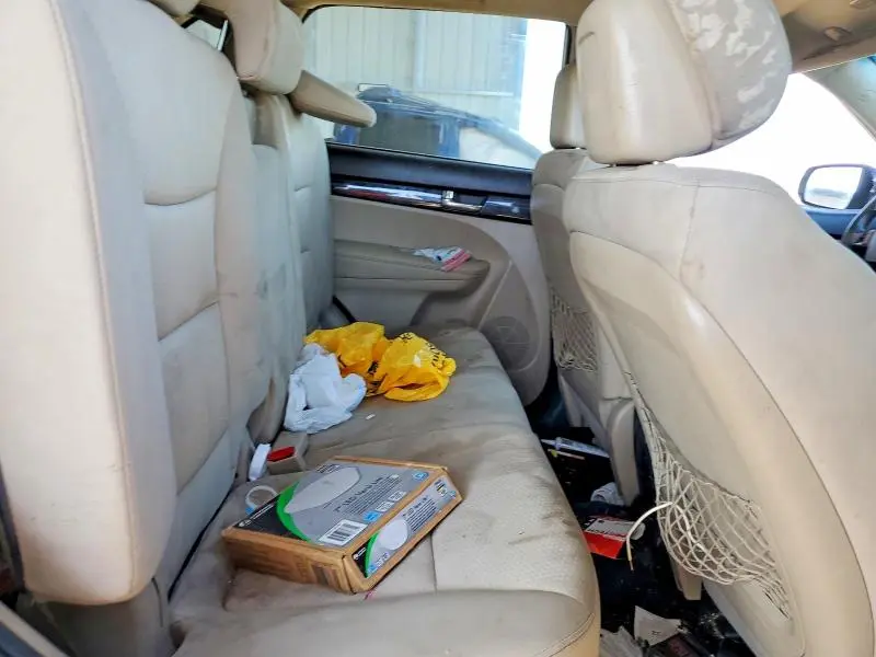 2012 KIA SORENTO LX  