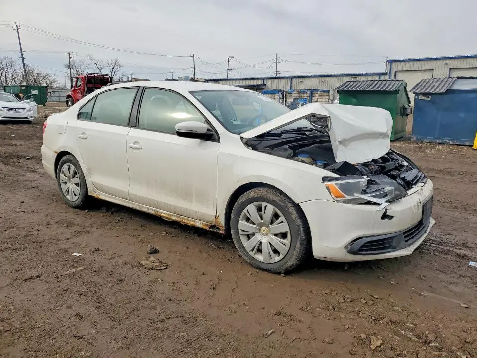 2012 VOLKSWAGEN JETTA SE  