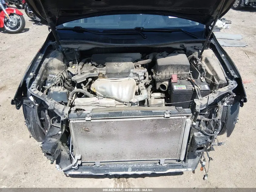 2017 TOYOTA CAMRY LE