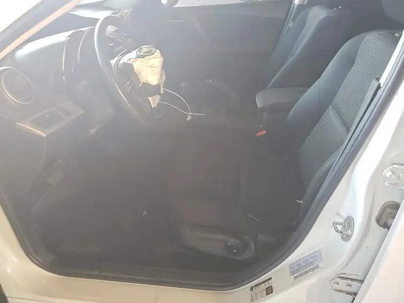 2012 MAZDA 3 I  
