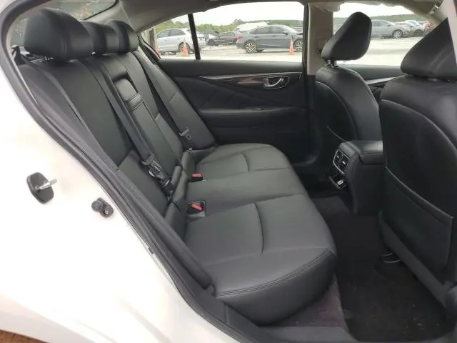 2018 INFINITI Q50 LUXE