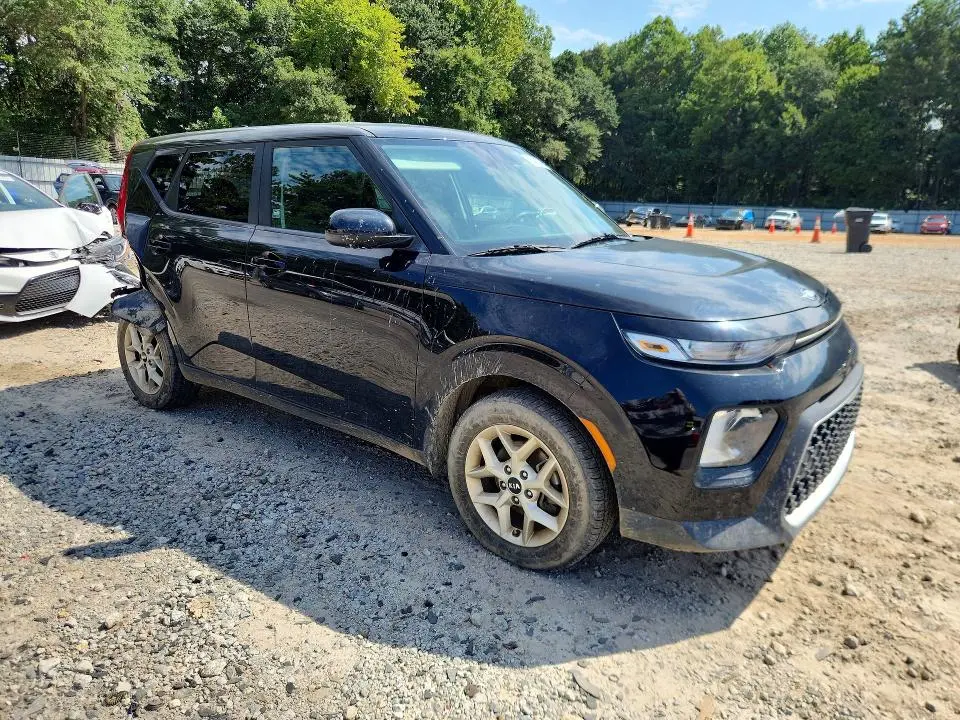 2020 KIA SOUL S  