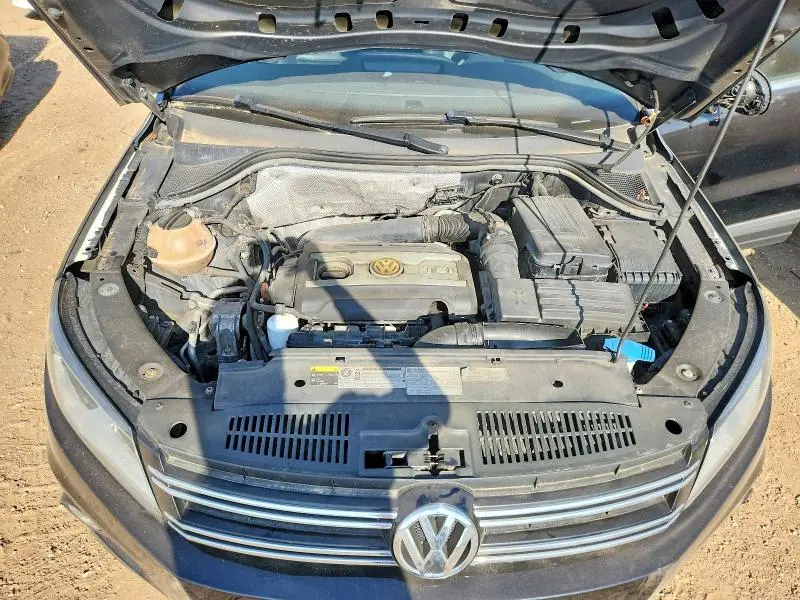 2013 VOLKSWAGEN TIGUAN S  