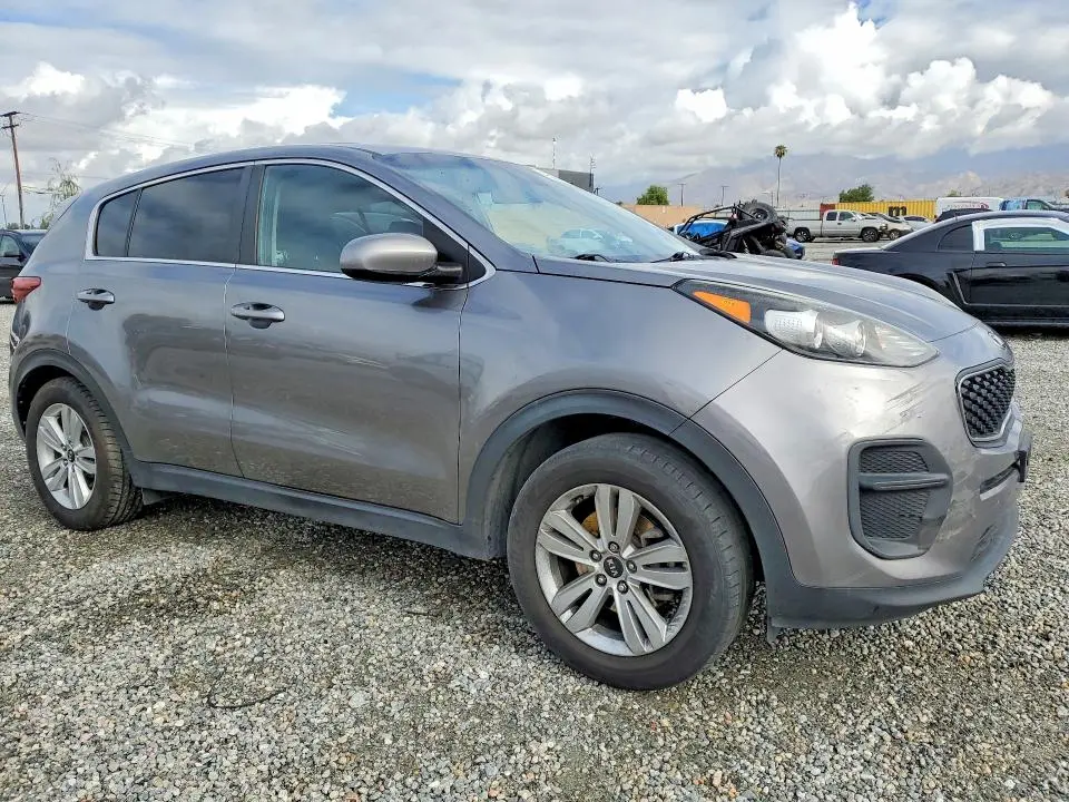 2017 KIA SPORTAGE LX  