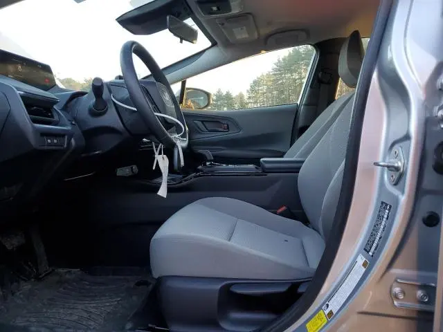 2024 TOYOTA PRIUS LE  