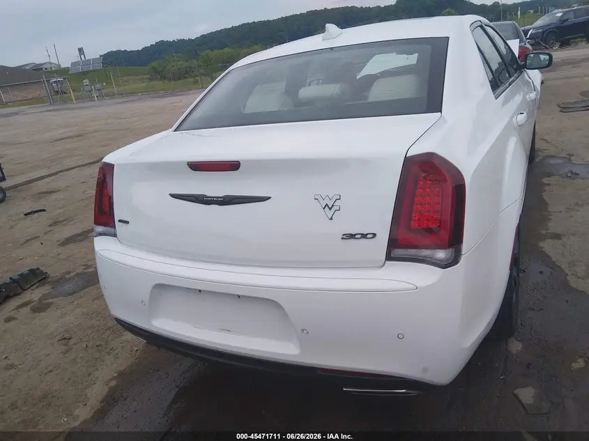 2023 CHRYSLER 300 TOURING L AWD