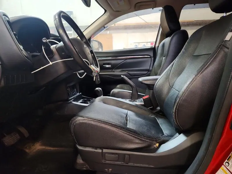 2017 MITSUBISHI OUTLANDER ES  