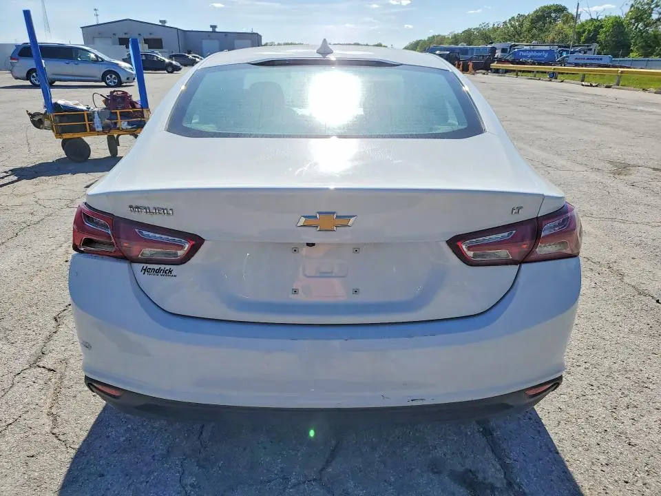 2021 CHEVROLET MALIBU LT  