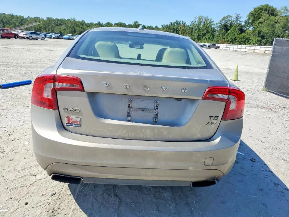 2014 VOLVO S60 T5  