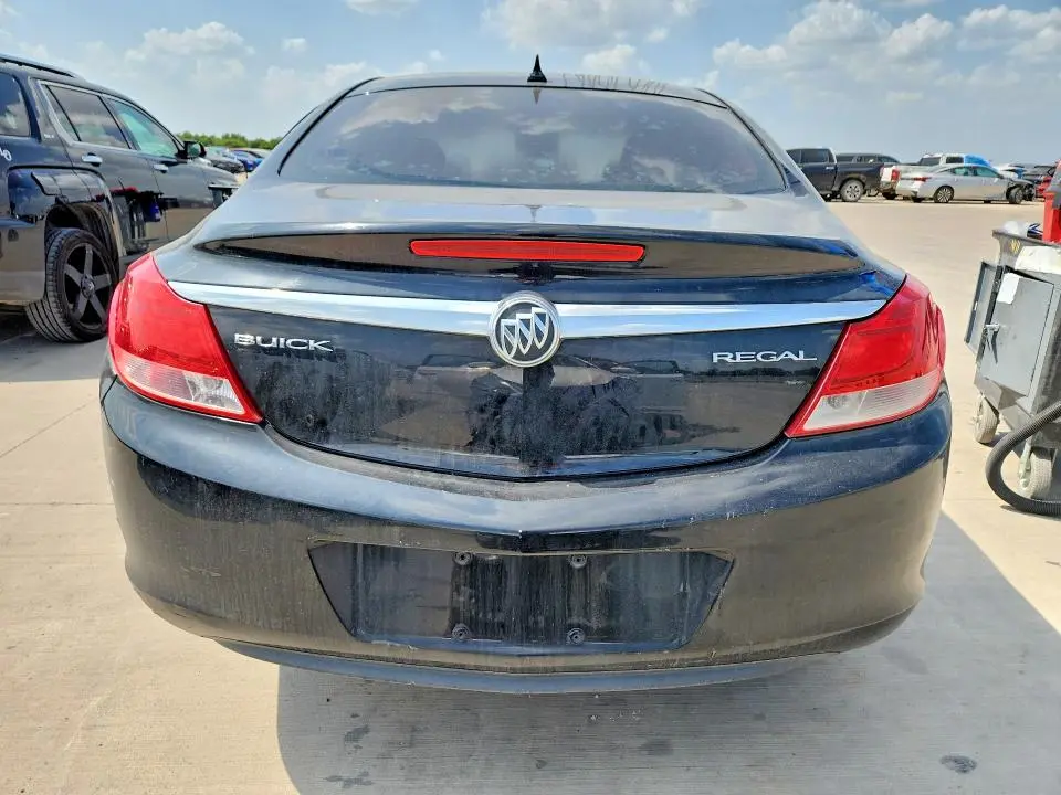 2012 BUICK REGAL   