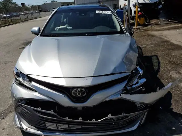 2018 TOYOTA CAMRY XLE   