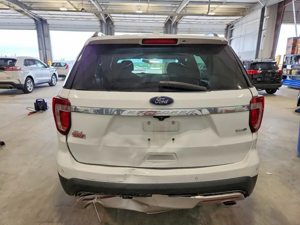 2016 FORD EXPLORER XLT  