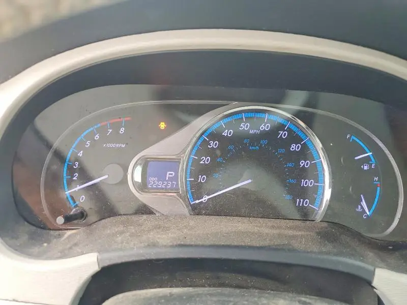 2013 TOYOTA SIENNA XLE  