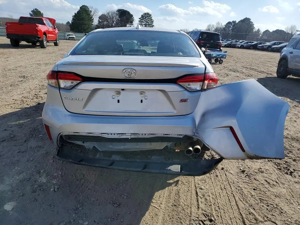 2024 TOYOTA COROLLA SE  