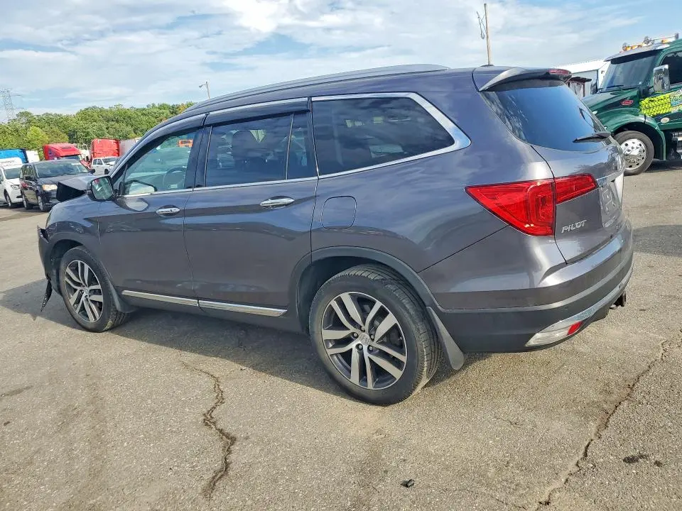 2017 HONDA PILOT TOURING  