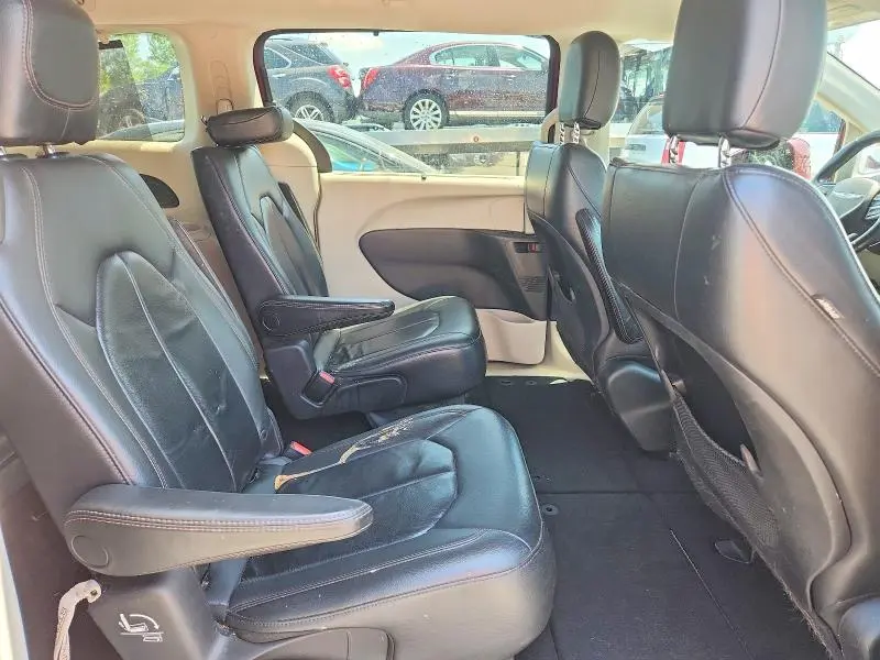 2017 CHRYSLER PACIFICA TOURING L  