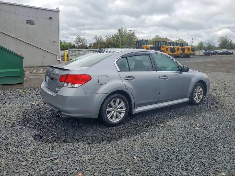 2011 SUBARU LEGACY 2.5I PREMIUM  