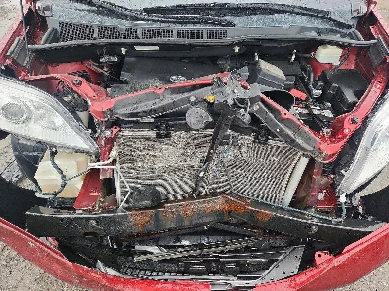 2012 TOYOTA SIENNA XLE 8-PASSENGER  