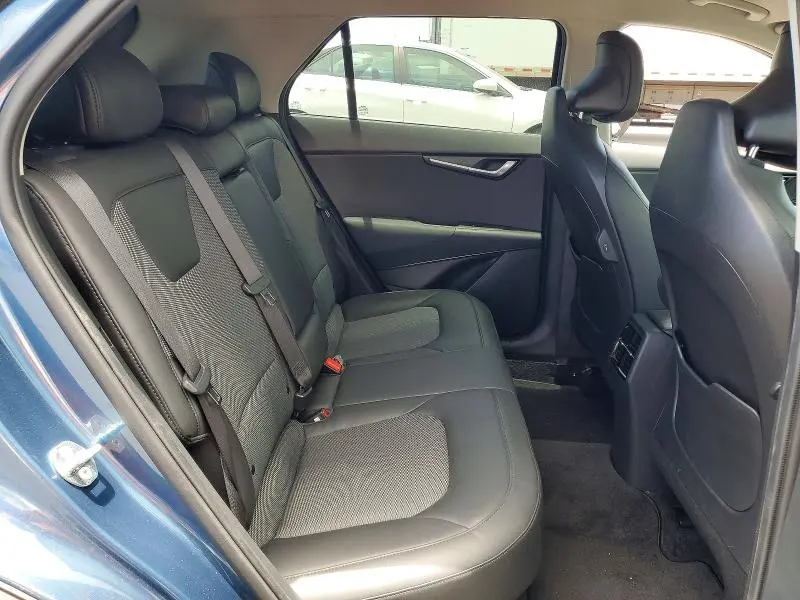 2023 KIA NIRO EX  