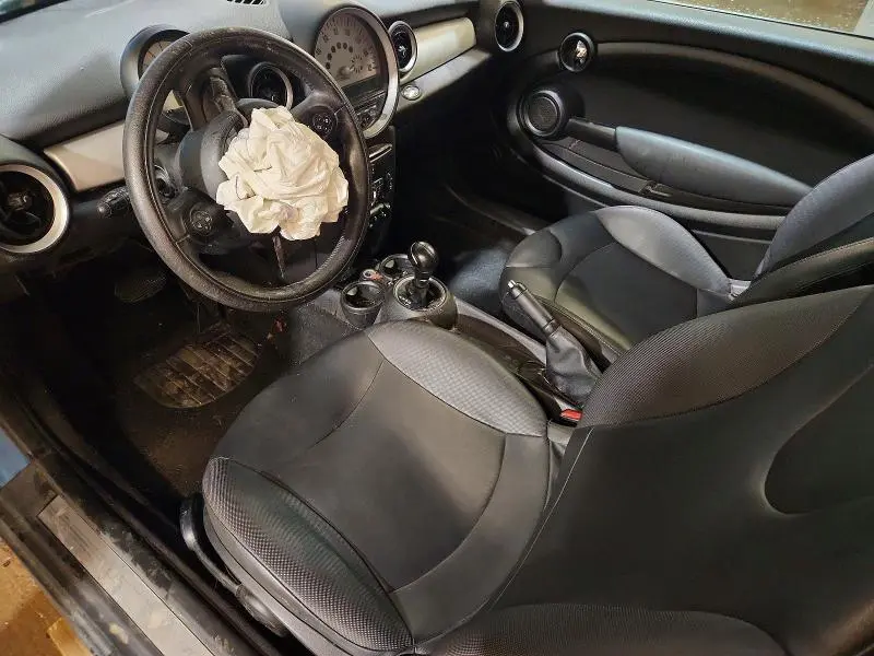 2013 MINI COOPER   