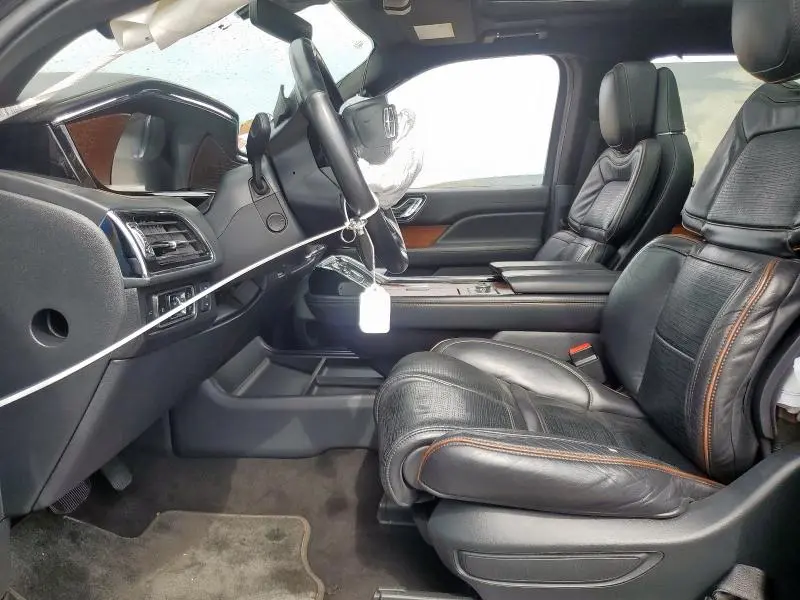 2023 LINCOLN NAVIGATOR L BLACK LABEL  