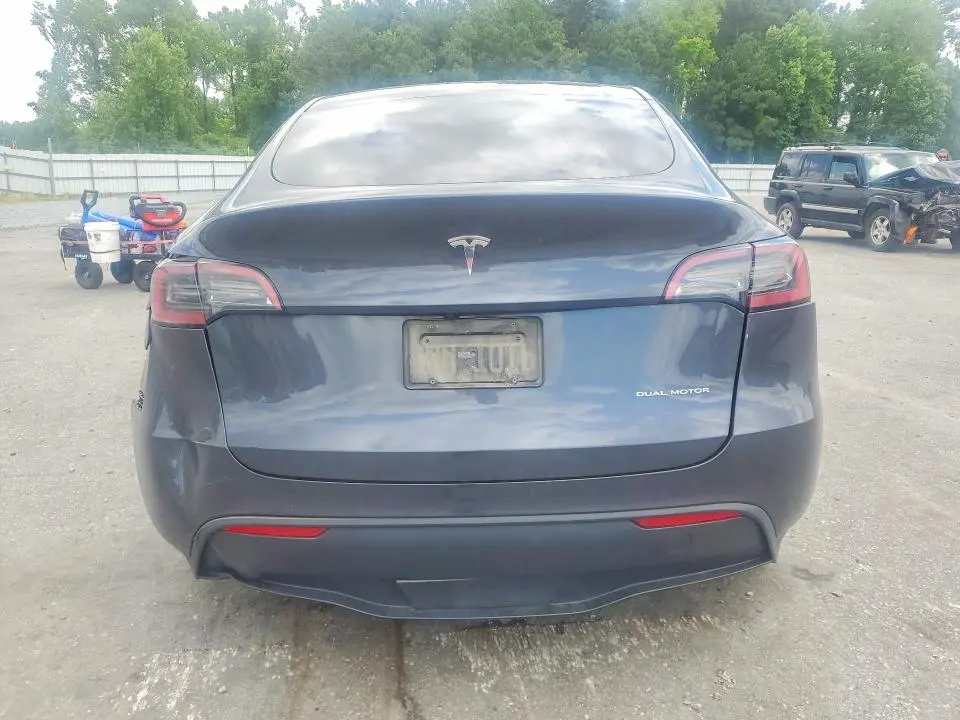 2025 TESLA MODEL Y   