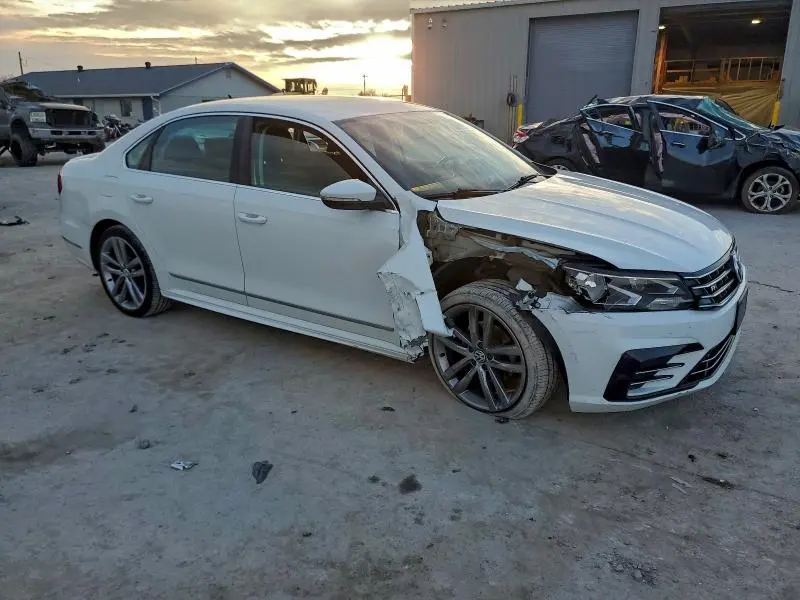 2016 VOLKSWAGEN PASSAT S  