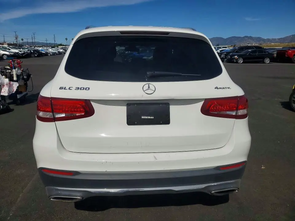 2017 MERCEDES-BENZ GLC 300 4MATIC  