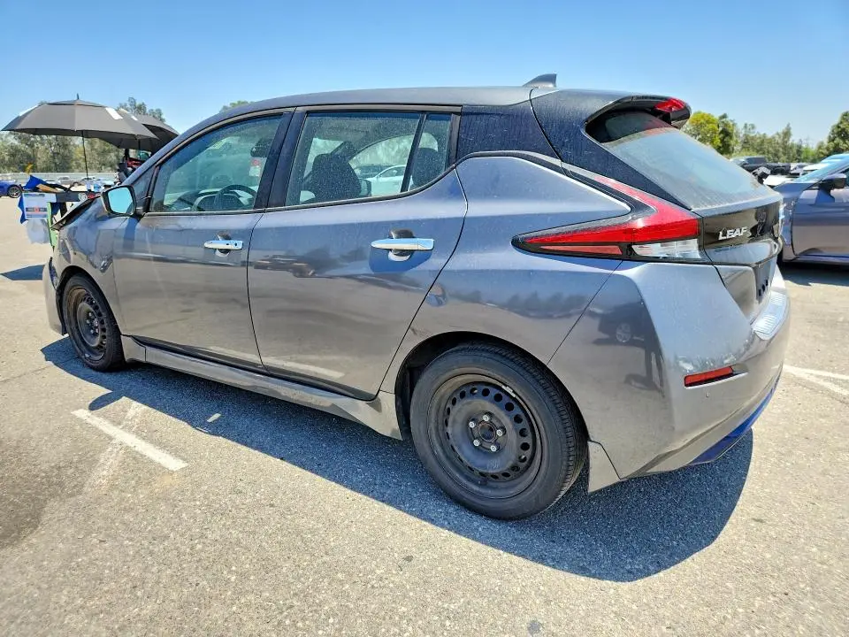 2020 NISSAN LEAF S  