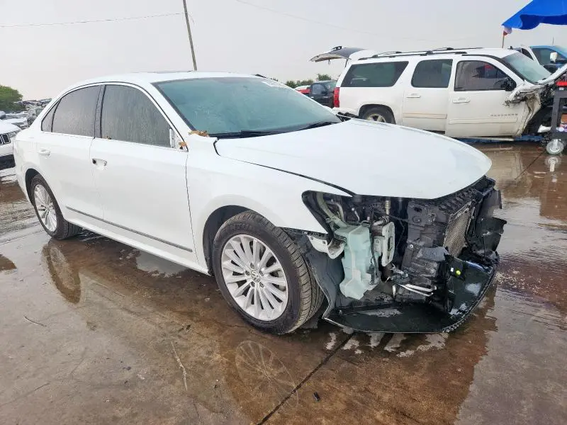 2016 VOLKSWAGEN PASSAT SE  