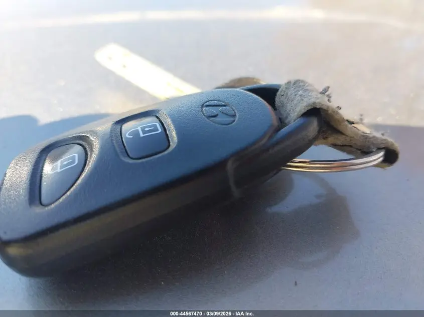 2015 HYUNDAI TUCSON SE