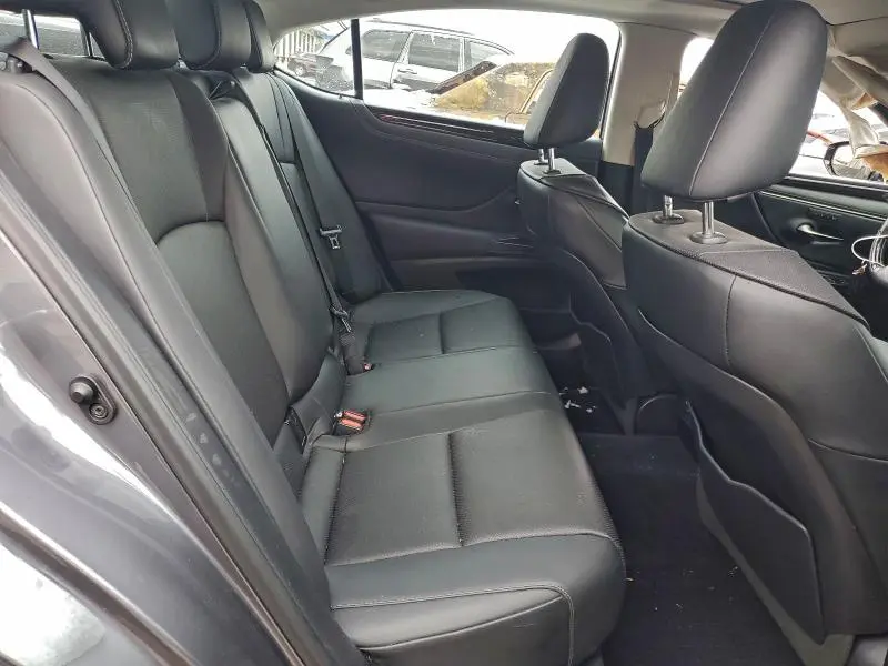 2021 LEXUS ES 250   