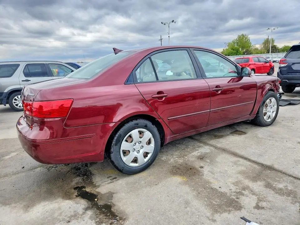 2010 HYUNDAI SONATA GLS  