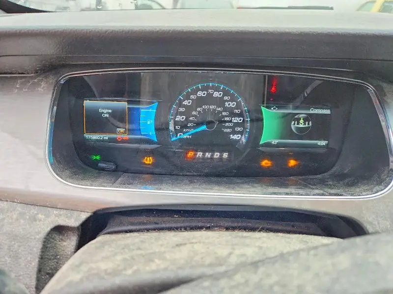 2015 FORD TAURUS SEL  