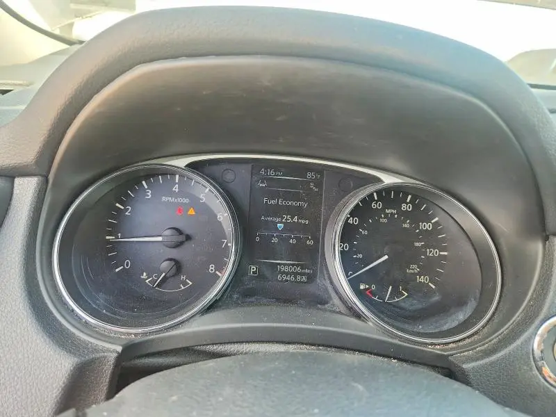 2014 NISSAN ROGUE SV  