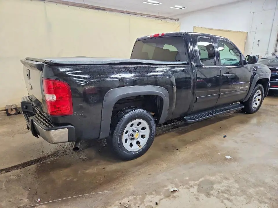 2010 CHEVROLET SILVERADO C1500 LS  