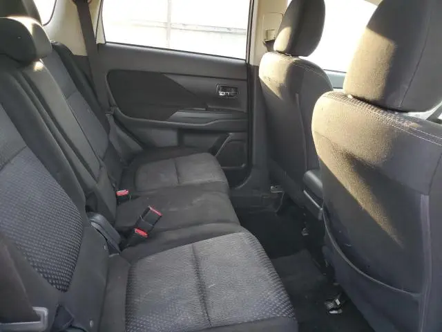 2017 MITSUBISHI OUTLANDER ES  