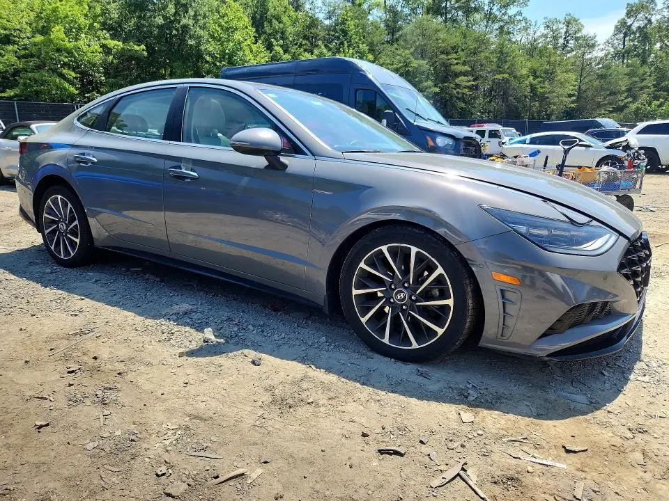 2022 HYUNDAI SONATA LIMITED  