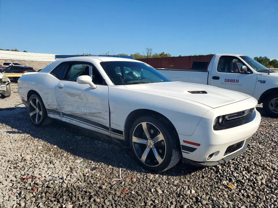 2019 DODGE CHALLENGER SXT  